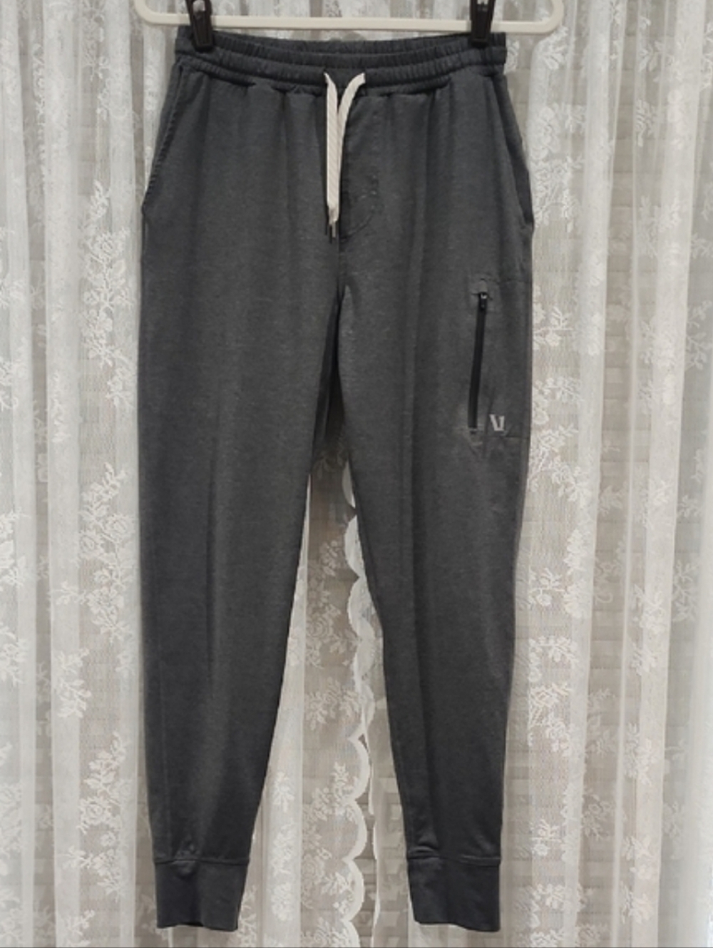 Vuori "Sunday Performance" Joggers